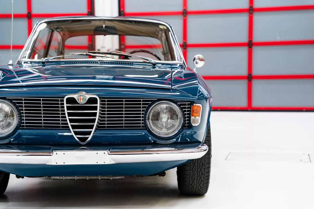 1965 Alfa Romeo Giulia Sprint GT - Image 29 of 31