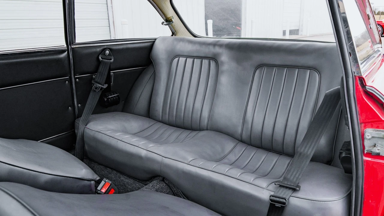 1965 Alfa Romeo Giulia Sprint GT - Image 10 of 31