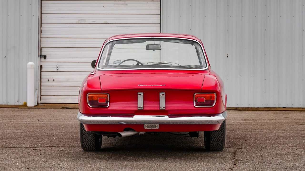 1965 Alfa Romeo Giulia Sprint GT - Image 3 of 31