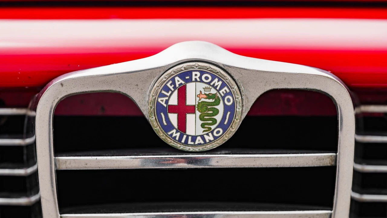 1965 Alfa Romeo Giulia Sprint GT - Image 27 of 31