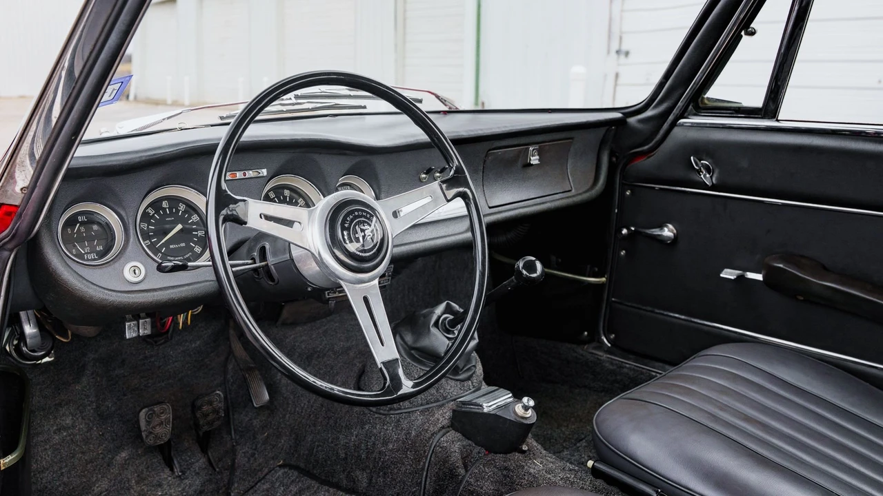 1965 Alfa Romeo Giulia Sprint GT - Image 6 of 31