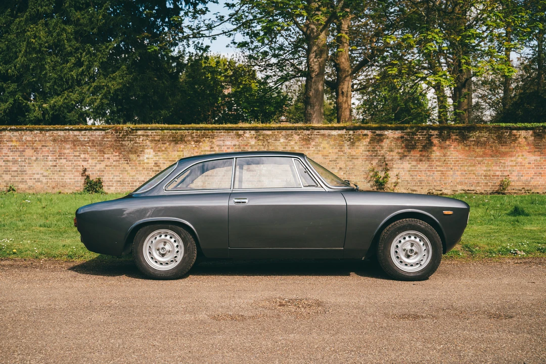 1965 Alfa Romeo Giulia Sprint GT - Image 8 of 31