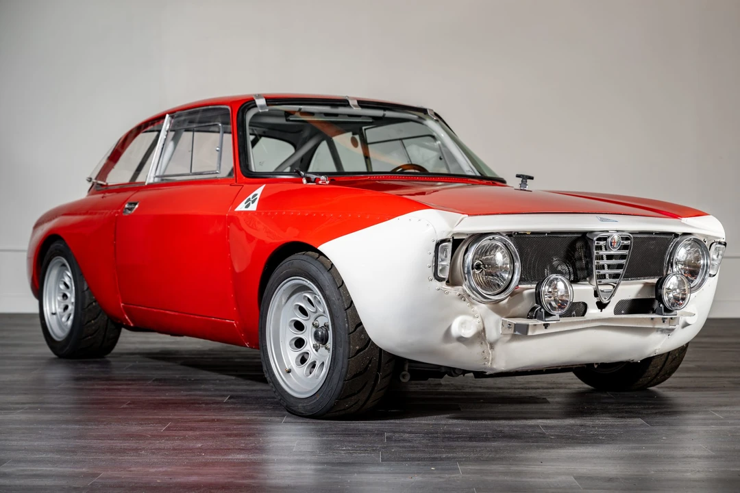 1965 Alfa Romeo Giulia Sprint GT - Image 2 of 31