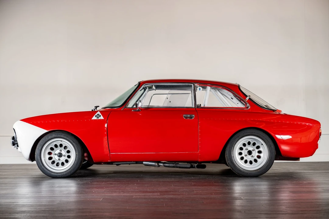 1965 Alfa Romeo Giulia Sprint GT - Image 7 of 31