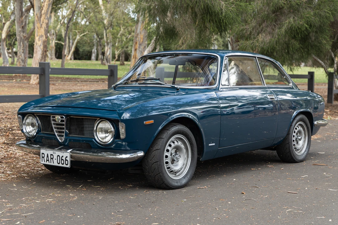 1965 Alfa Romeo Giulia Sprint GT Veloce - Image 19 of 21