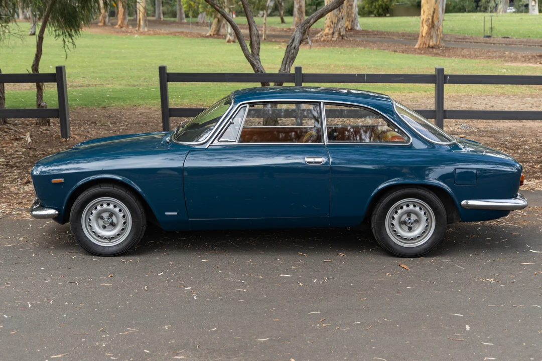 1965 Alfa Romeo Giulia Sprint GT Veloce - Image 4 of 21