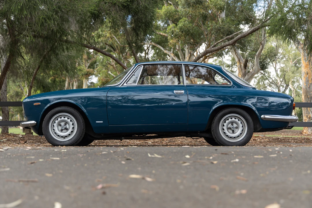 1965 Alfa Romeo Giulia Sprint GT Veloce - Image 20 of 21