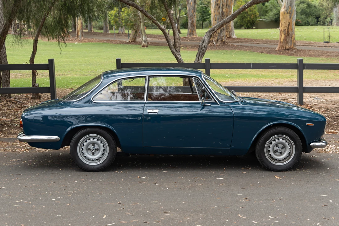1965 Alfa Romeo Giulia Sprint GT Veloce - Image 8 of 21
