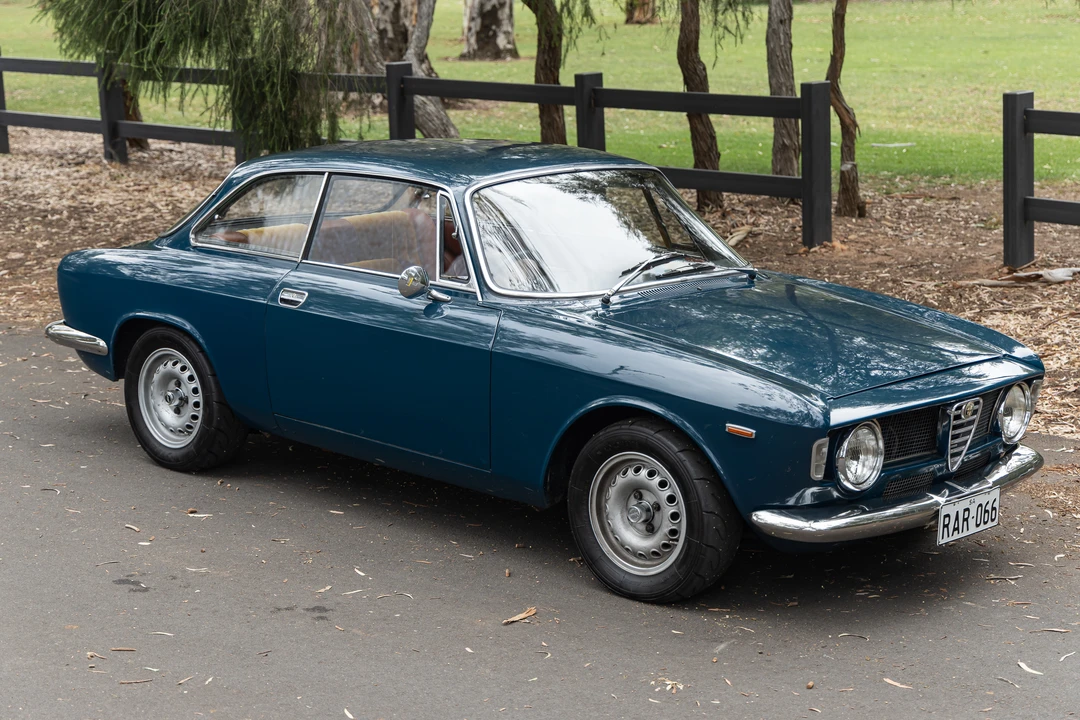 1965 Alfa Romeo Giulia Sprint GT Veloce - Image 17 of 21