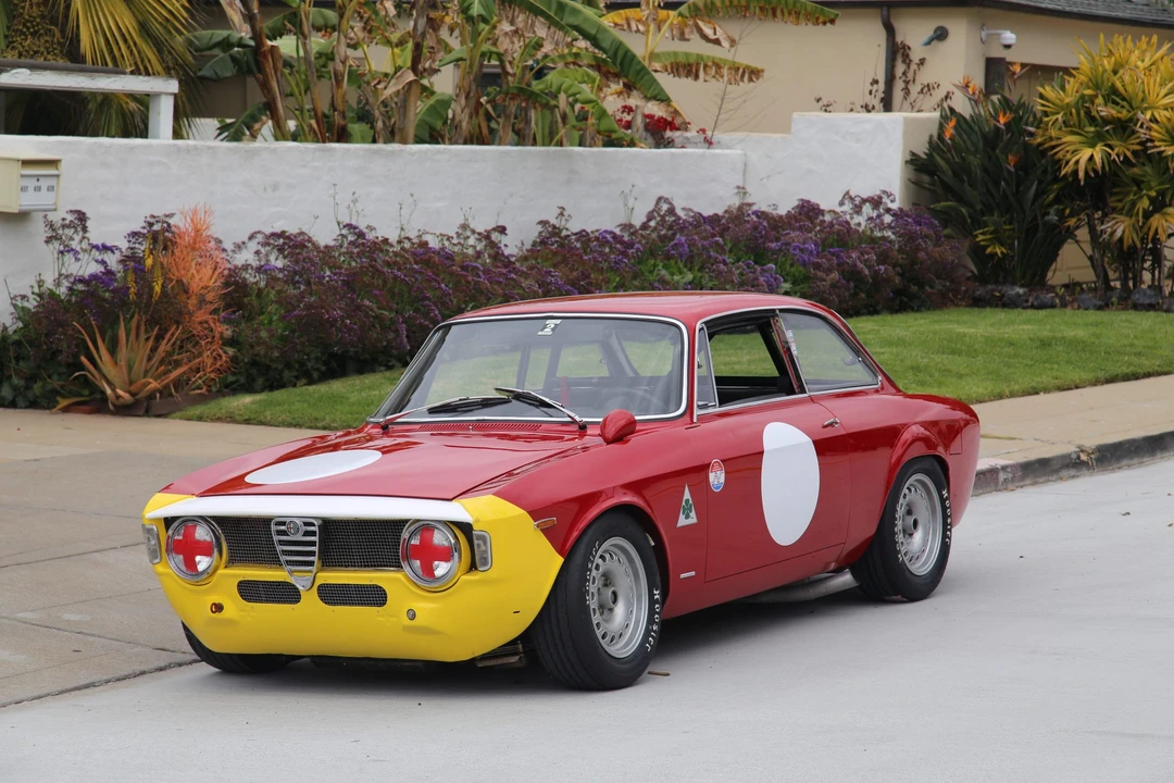 1965 Alfa Romeo Giulia Sprint GTA - Image 3 of 31