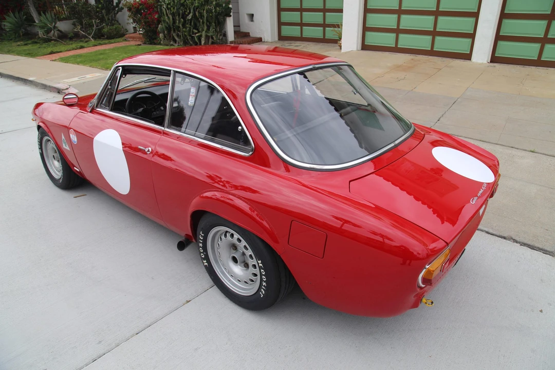 1965 Alfa Romeo Giulia Sprint GTA - Image 26 of 31