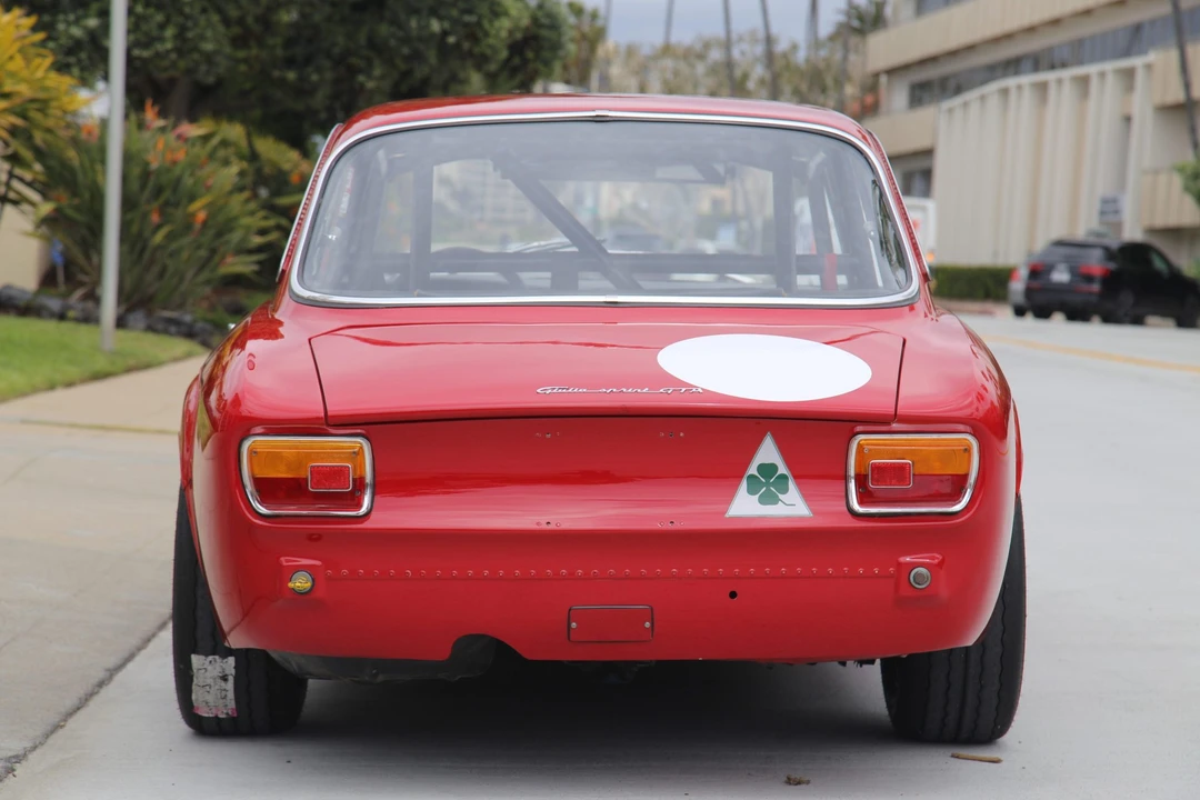 1965 Alfa Romeo Giulia Sprint GTA - Image 21 of 31