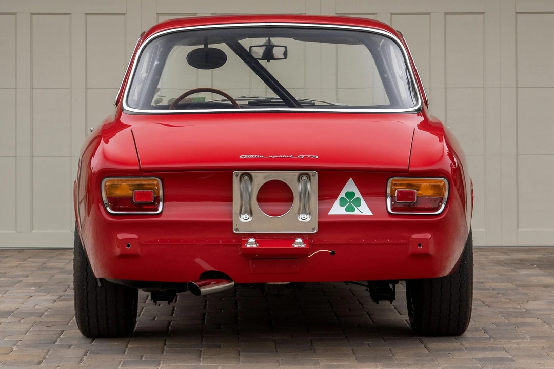 1965 Alfa Romeo Giulia Sprint GTA - Image 16 of 31