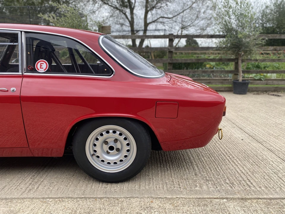 1965 Alfa Romeo Giulia Sprint GTA - Image 15 of 31