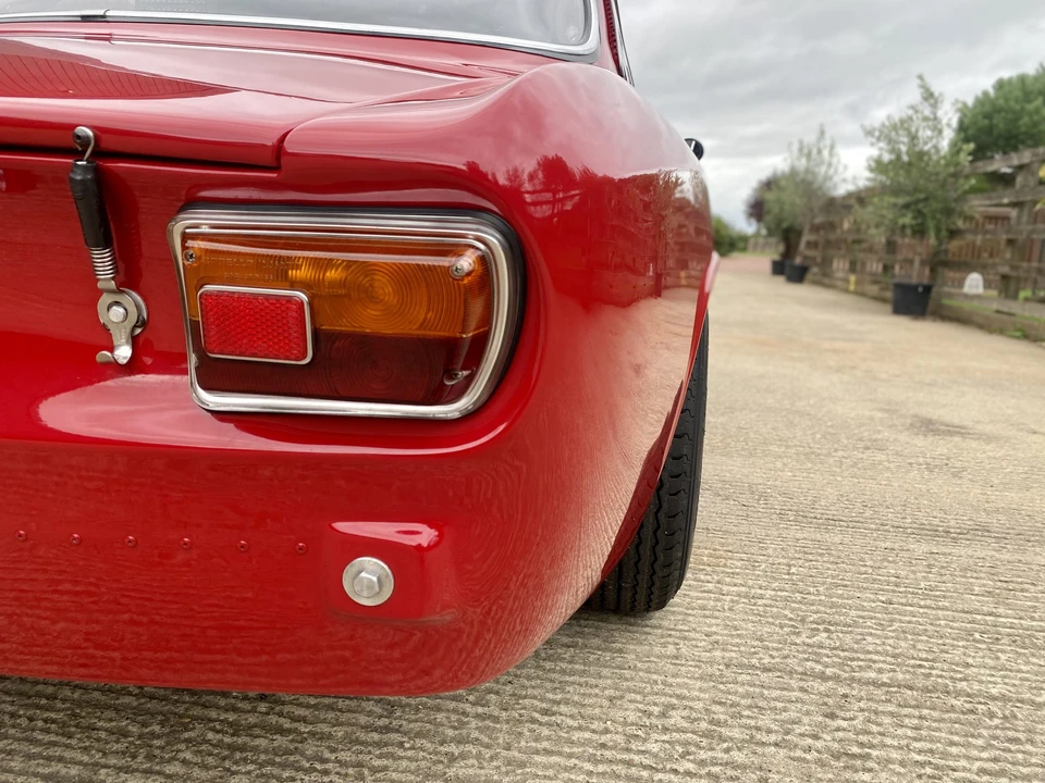 1965 Alfa Romeo Giulia Sprint GTA - Image 20 of 31