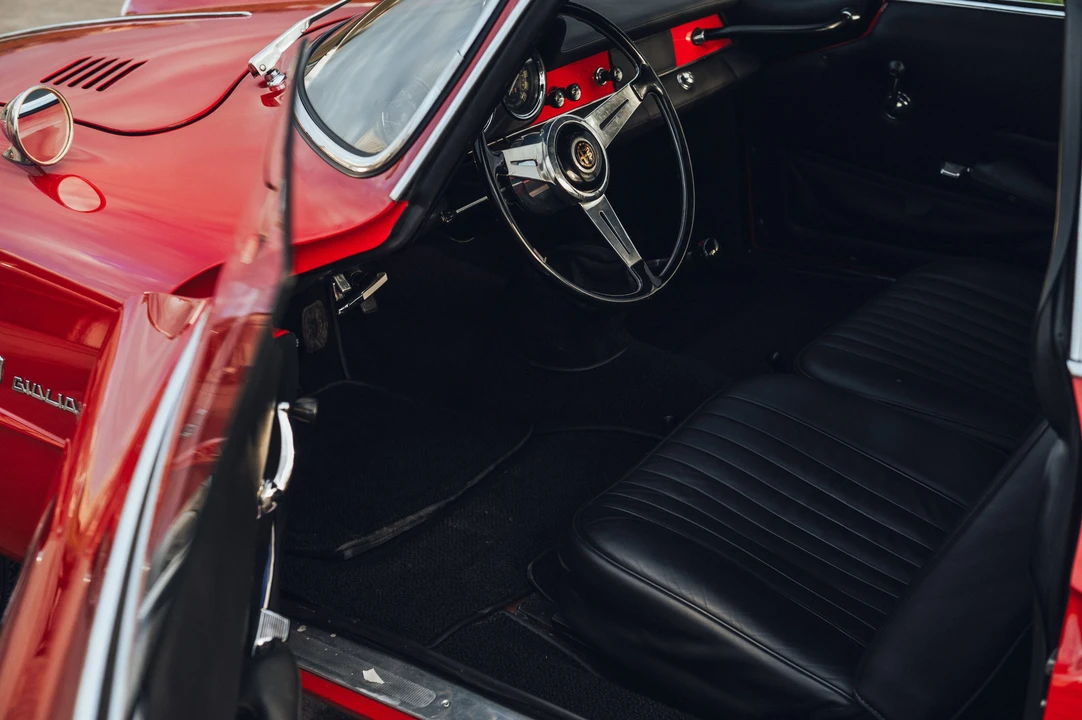 1965 Alfa Romeo Giulietta Sprint Speciale - Image 9 of 31