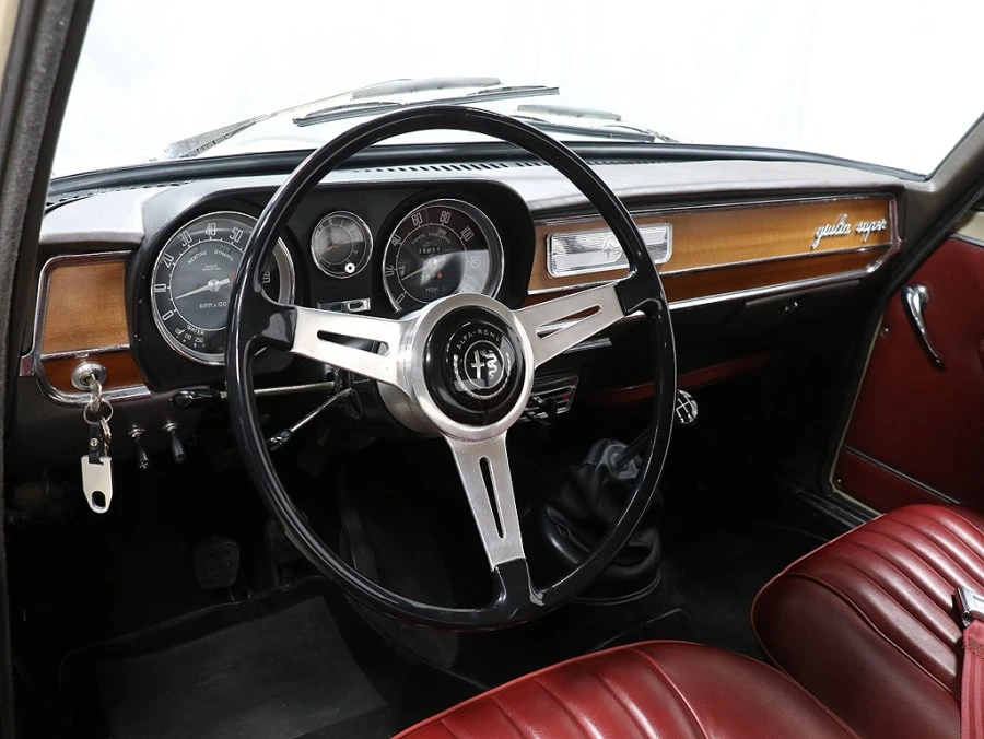 1965 Alfa Romeo Giulia - Image 10 of 15