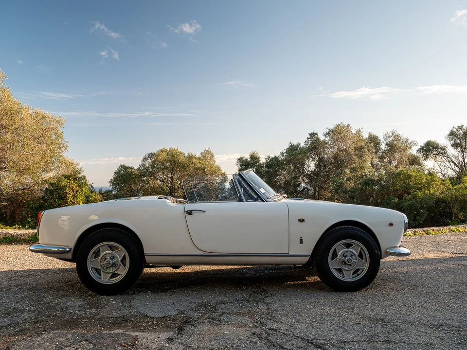 1965 Alfa Romeo 102-Series 2000 - Image 6 of 30