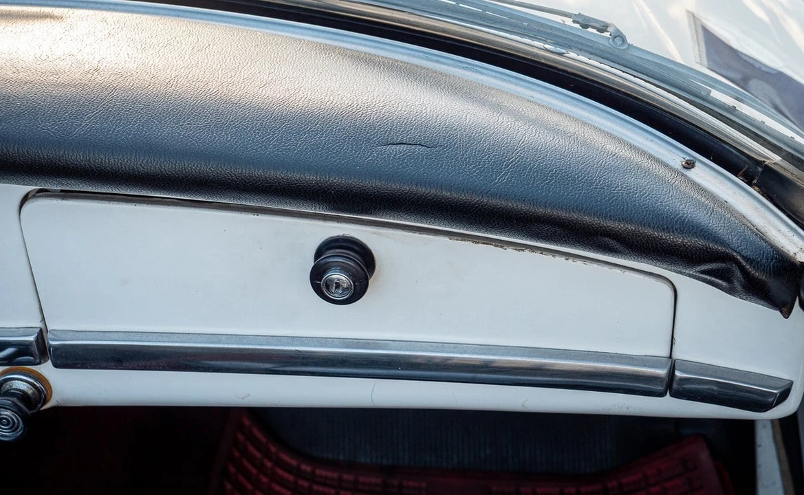 1965 Alfa Romeo 102-Series 2000 - Image 27 of 30