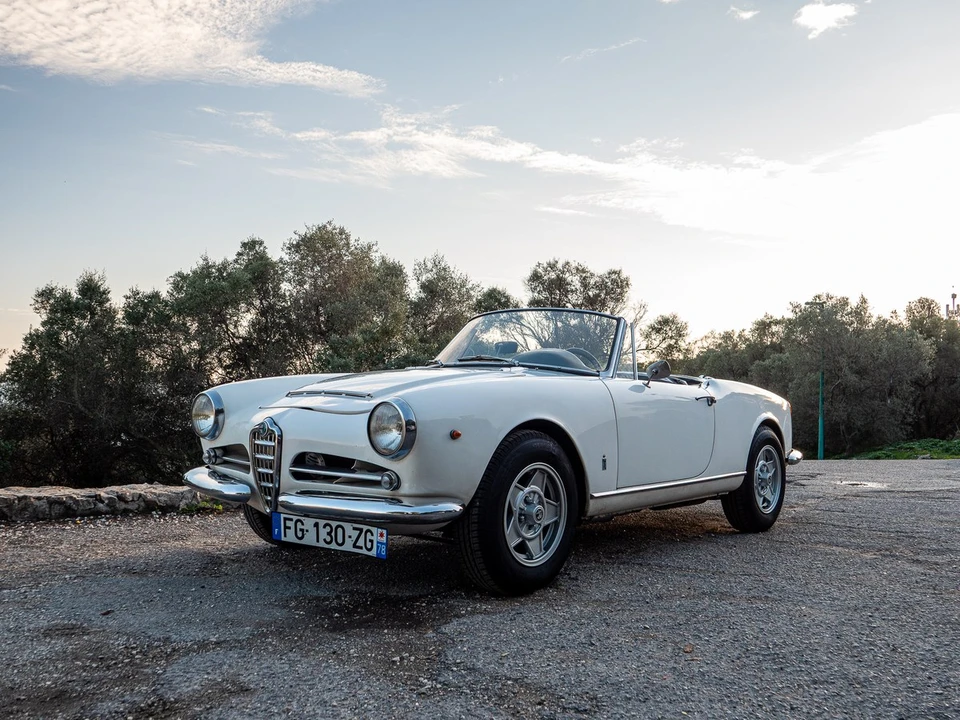 1965 Alfa Romeo 102-Series 2000 - Image 3 of 30