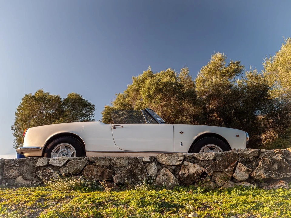 1965 Alfa Romeo 102-Series 2000 - Image 5 of 30