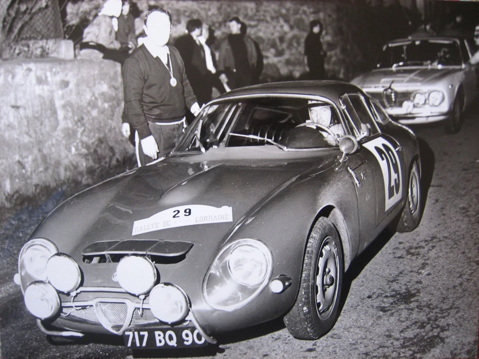 1965 Alfa Romeo 2600 - Image 24 of 24