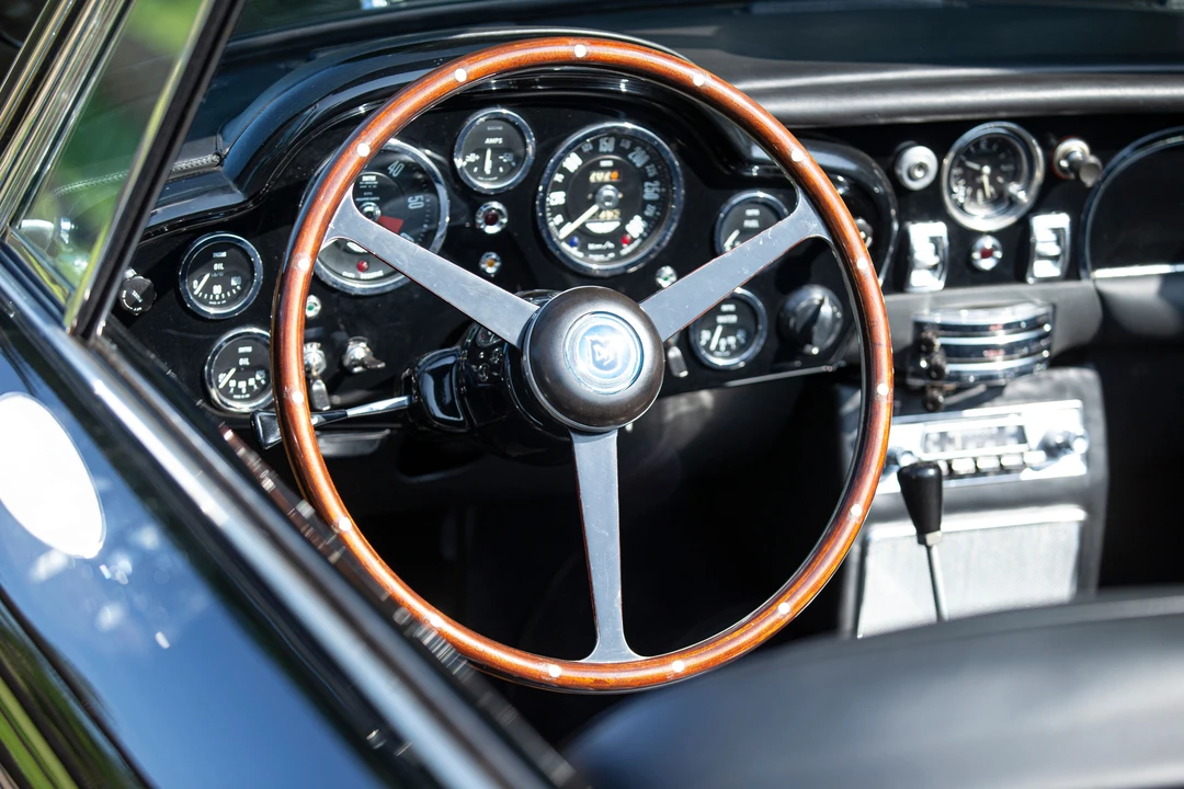 1965 Aston Martin DB5 Convertible - Image 4 of 31