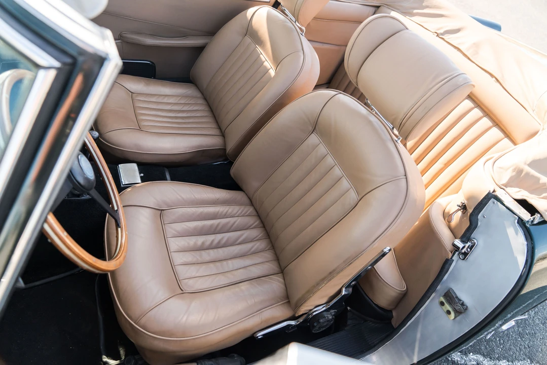 1965 Aston Martin DB5 Convertible - Image 29 of 31