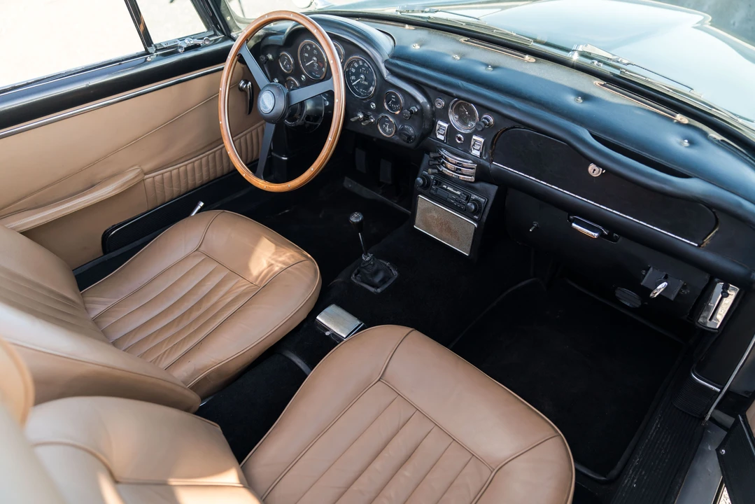 1965 Aston Martin DB5 Convertible - Image 22 of 31