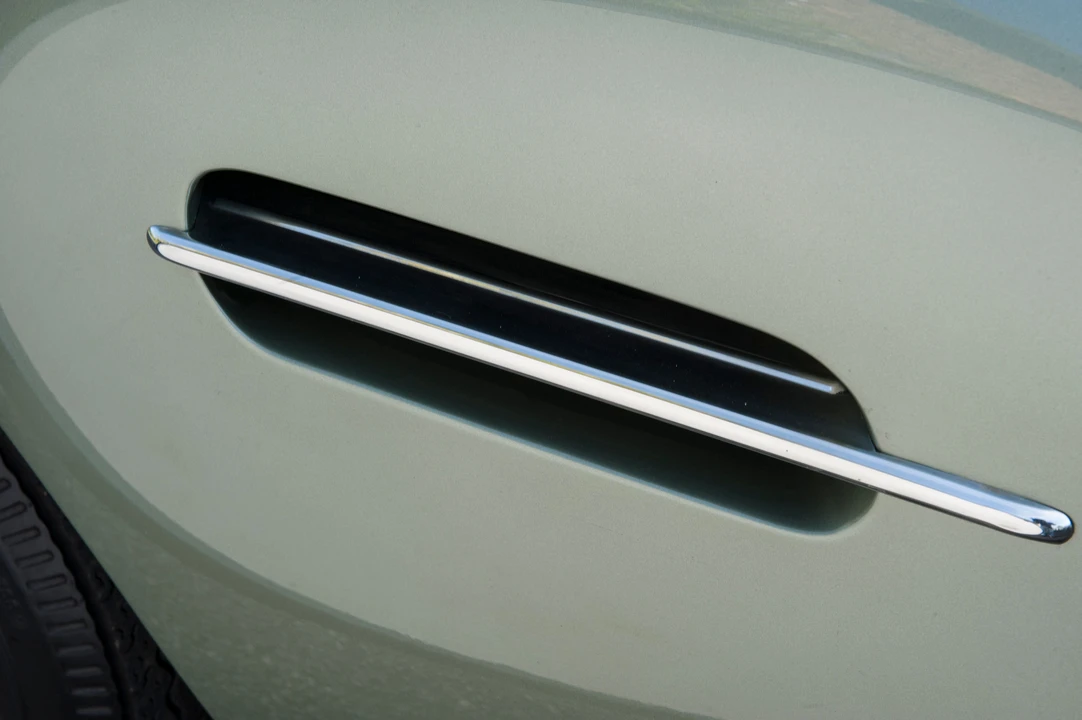 1965 Aston Martin DB5 Convertible - Image 22 of 24