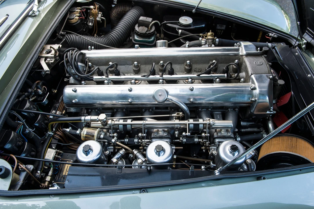 1965 Aston Martin DB5 Convertible - Image 11 of 24
