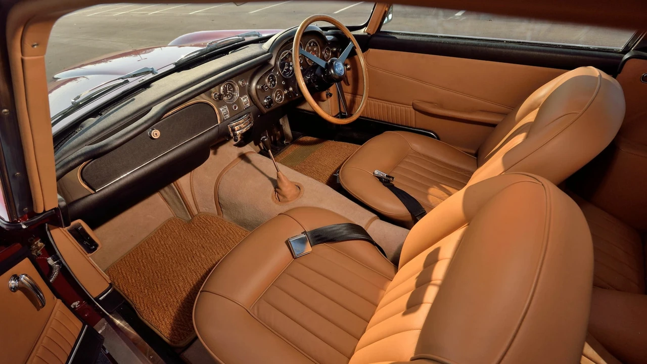 1965 Aston Martin DB5 - Image 4 of 31