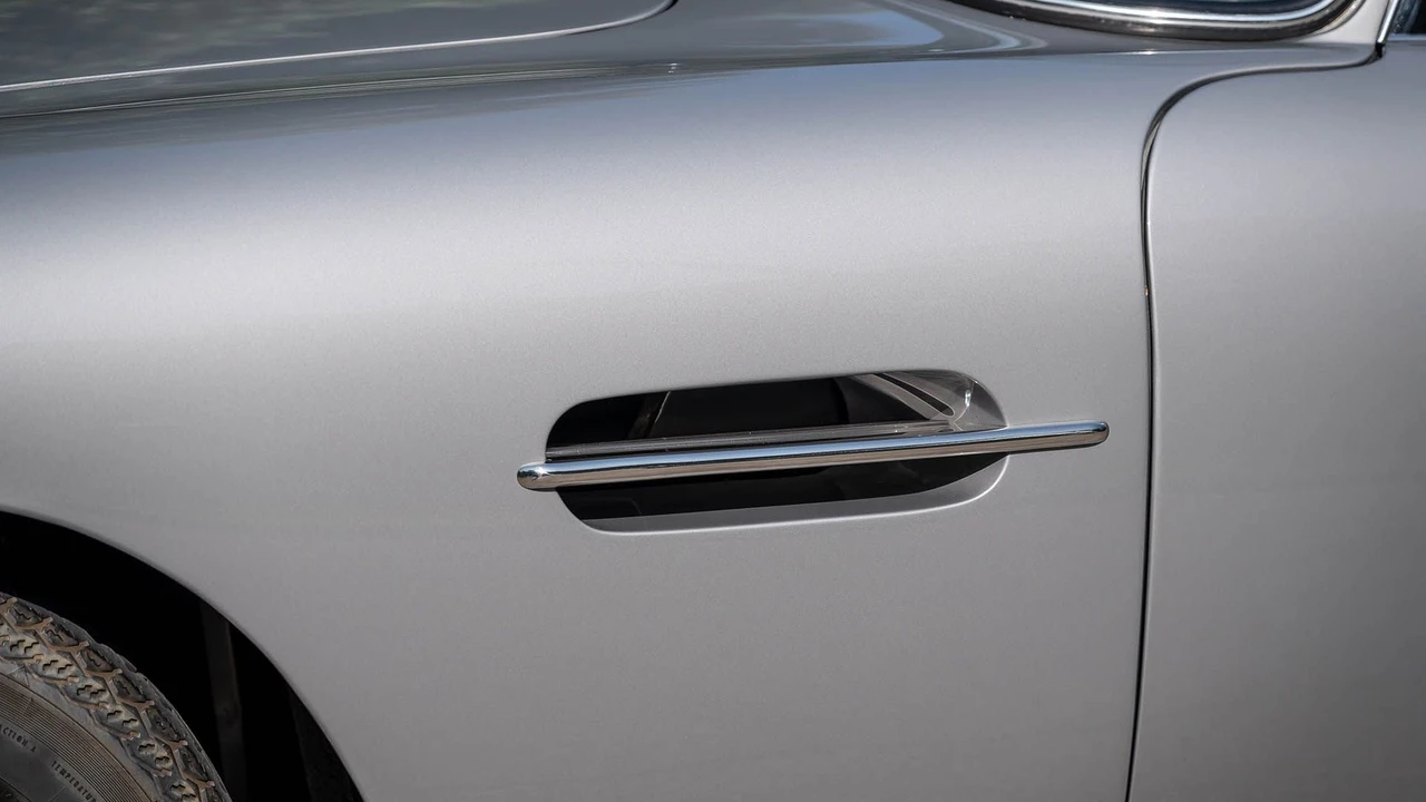 1965 Aston Martin DB5 - Image 11 of 31
