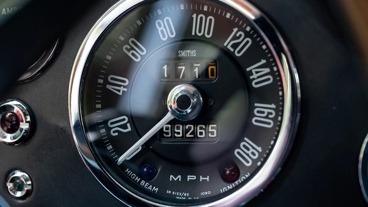 1965 Aston Martin DB5 - Image 30 of 31