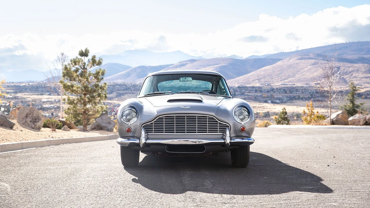 1965 Aston Martin DB5 - Image 29 of 31