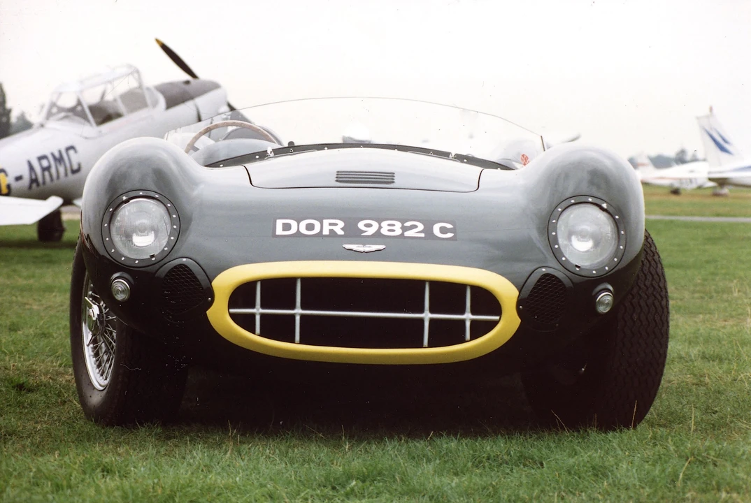 1965 Aston Martin DB5 - Image 2 of 3
