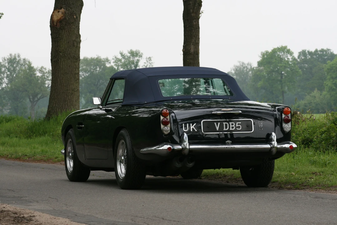 1965 Aston Martin DB5 Convertible - Image 8 of 17