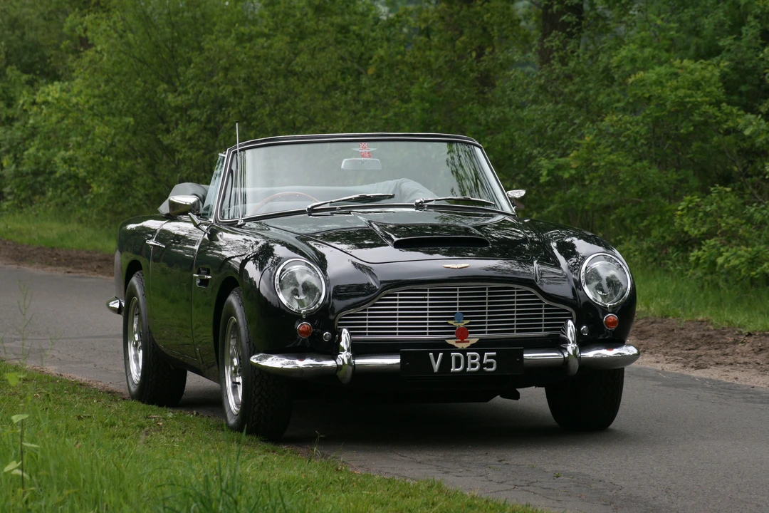 1965 Aston Martin DB5 Convertible - Image 4 of 17