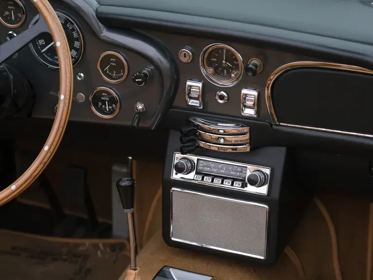 1965 Aston Martin DB5 Vantage - Image 15 of 31