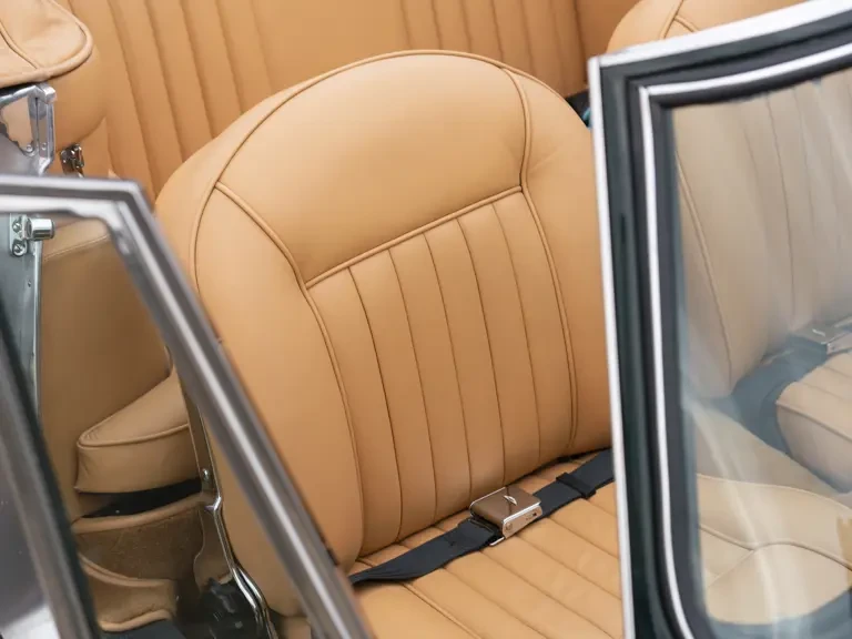 1965 Aston Martin DB5 Vantage - Image 18 of 31