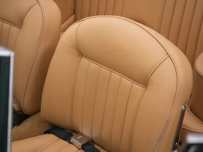 1965 Aston Martin DB5 Vantage - Image 19 of 31