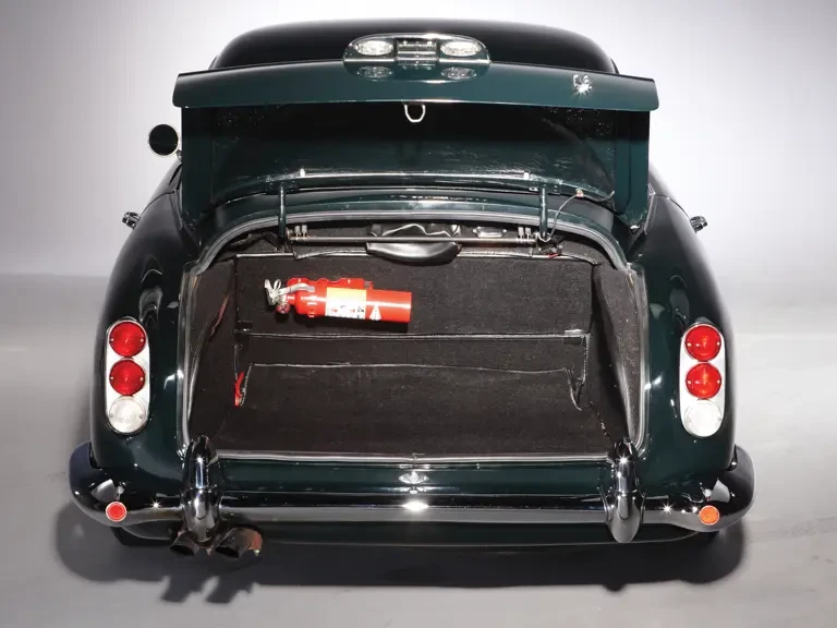 1965 Aston Martin DB5 Vantage - Image 16 of 27