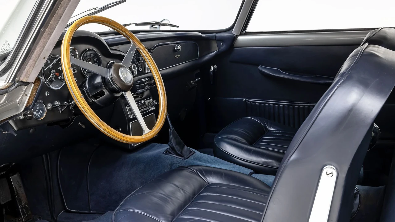1965 Aston Martin DB5 Vantage - Image 8 of 31