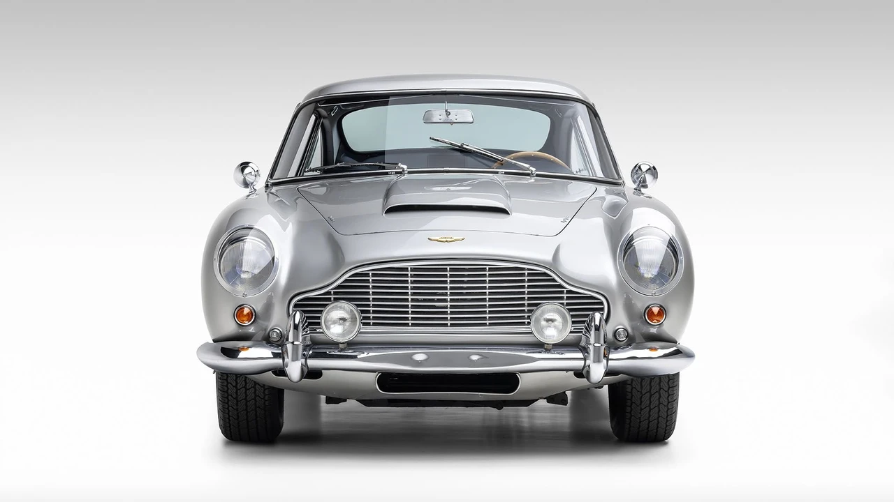 1965 Aston Martin DB5 Vantage - Image 4 of 31