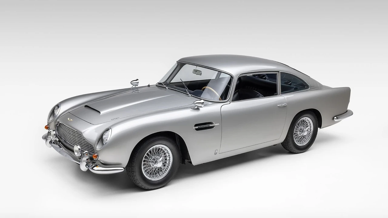 1965 Aston Martin DB5 Vantage - Image 16 of 31