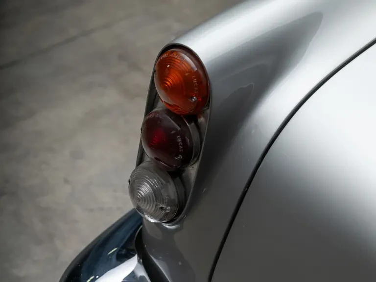 1965 Aston Martin DB5 Vantage - Image 18 of 30