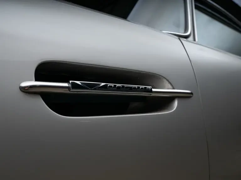 1965 Aston Martin DB5 Vantage - Image 9 of 30