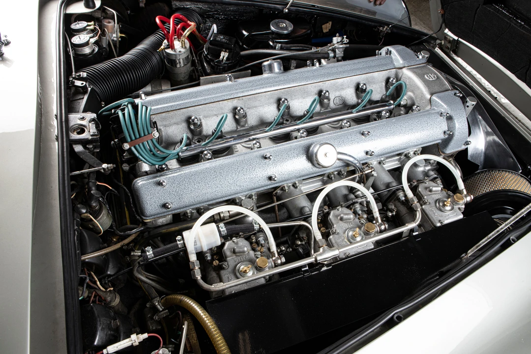 1965 Aston Martin DB5 Vantage - Image 29 of 31