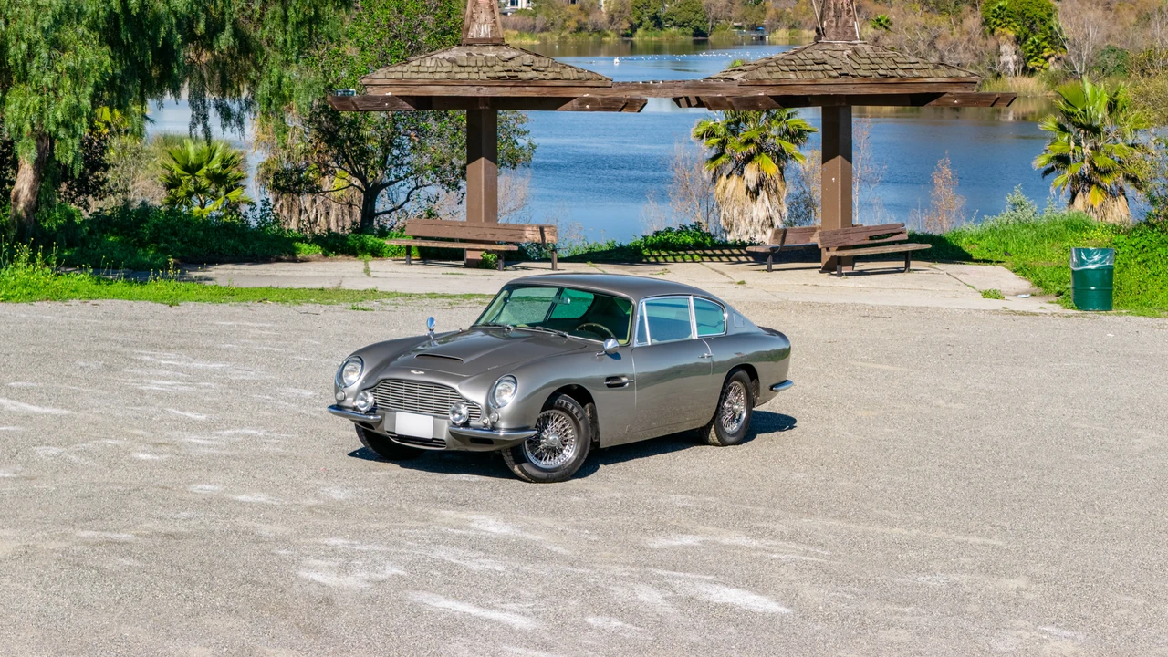 1965 Aston Martin DB6 - Image 9 of 31