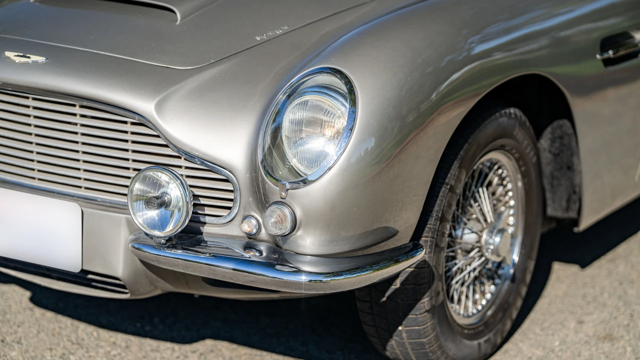 1965 Aston Martin DB6 - Image 14 of 31